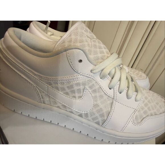 Air Jordan 1 Women's Low Top Mesh Sneaker Shoes Breathe Triple White Size 10 - Picture 7 of 10